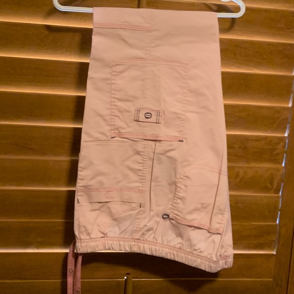 Women’s scrubs - Picture 4 of 8